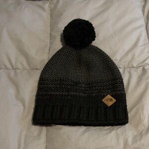 Cozy Black Knit North face Pom Beanie